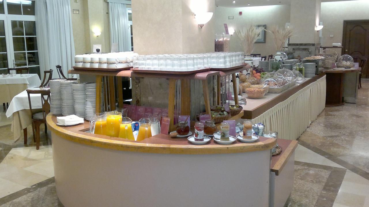 Hotel De Los Faroles Κόρδοβα Εξωτερικό φωτογραφία