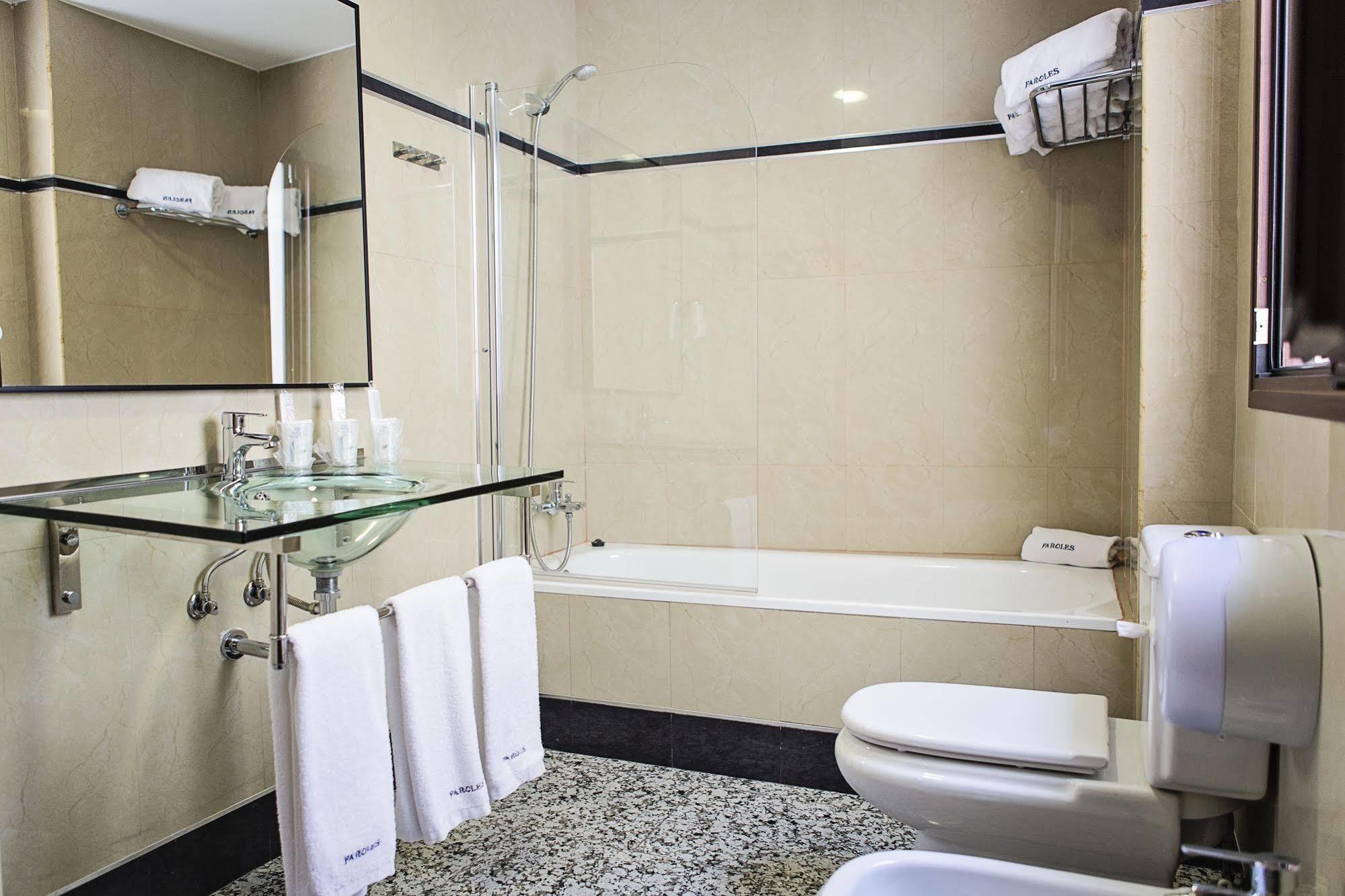 Hotel De Los Faroles Κόρδοβα Εξωτερικό φωτογραφία